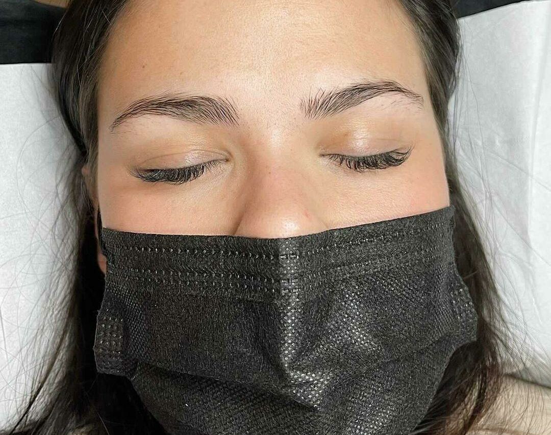 Extension De Cils La Roche Sur Yon